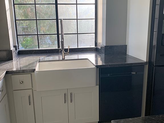 3rd image of 1545 Apache Dr Unit B