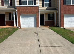 1756 Little Creek Dr, Lawrenceville, GA 30045