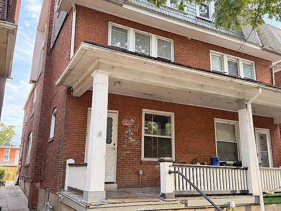 2nd image of 1941 Chestnut St