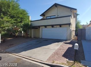 4760 Woodridge Rd, Las Vegas, NV 89121