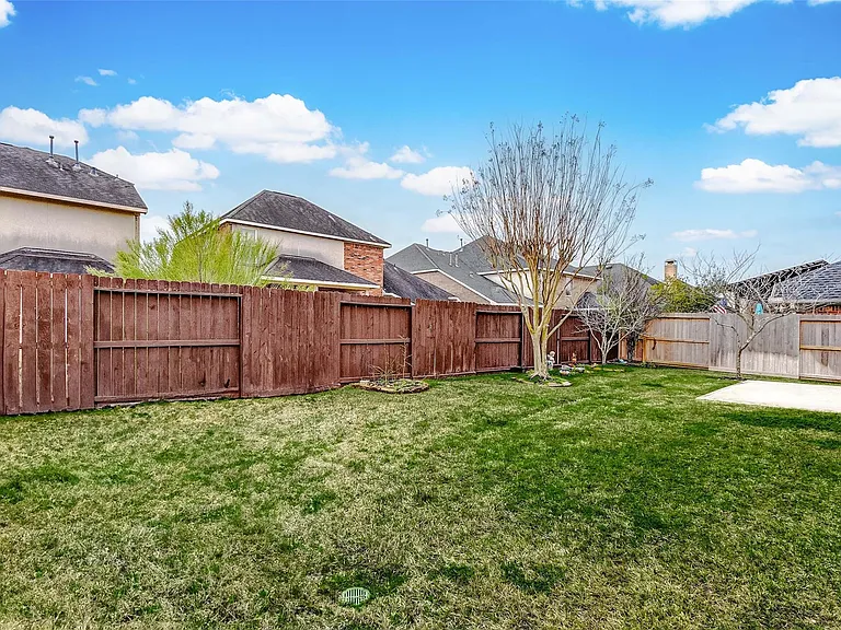 27923 Silverstream Ct — Photo 35