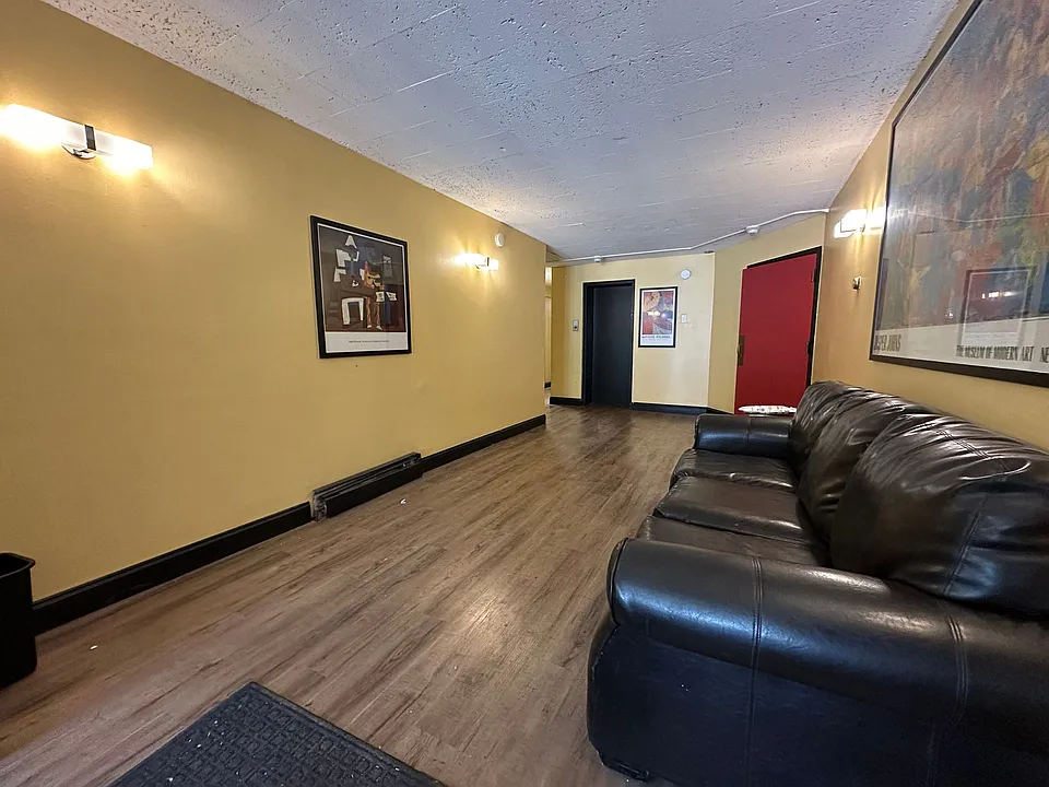 3069 Oakland