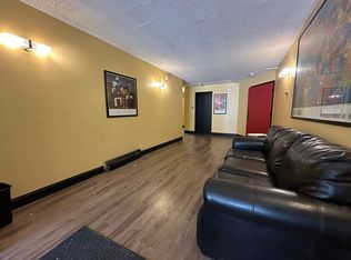 3069 Oakland, Milwaukee, WI 53211