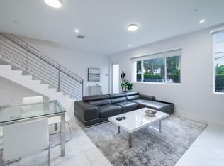 1034 NE 18th Ave #102, Fort Lauderdale, FL 33304