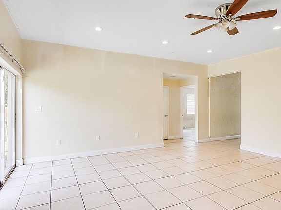 5th image of 501 53rd St