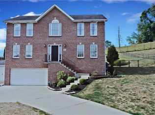 1603 McElheny Rd, South Park, PA 15129
