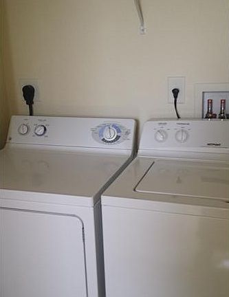 5th image of 1594 SE 27th Ct