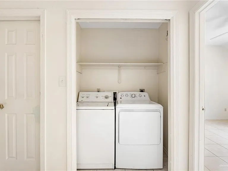 1807 S Linden St #A — Photo 7
