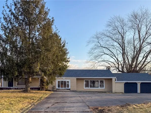 4055 Center Rd, Youngstown, OH 44514