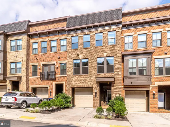 3119 Sundrops Ct, Fairfax, VA 22031
