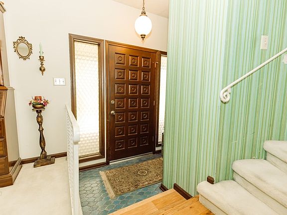 4th image of 2264 Leland Way