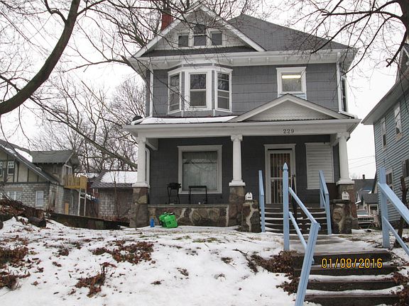 2nd image of 229 Washington Ave N #1