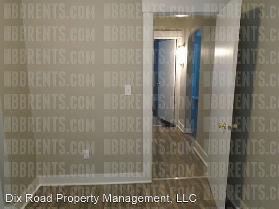 5th image of 311 E Maplewood Ave