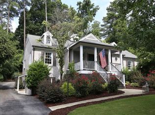 1205 Canterbury Rd, Raleigh, NC 27608