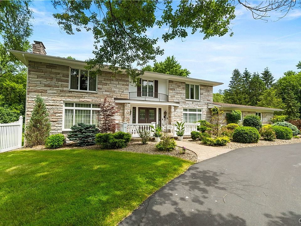 1st image of 5 Hingham Rd