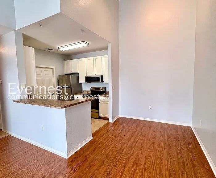 10123 Courtney Palms Blvd #301 — Photo 4