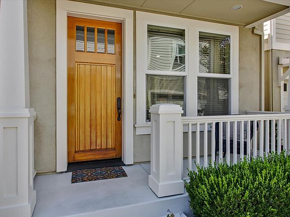 4th image of 110 Creekside Village Dr
