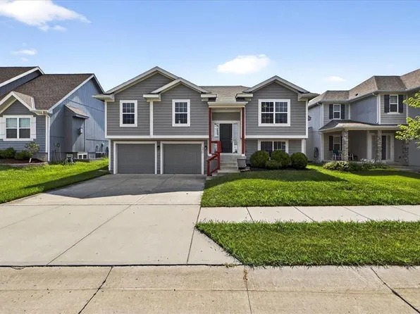 1013 SW Arborfair Dr, Lees Summit, MO 64082