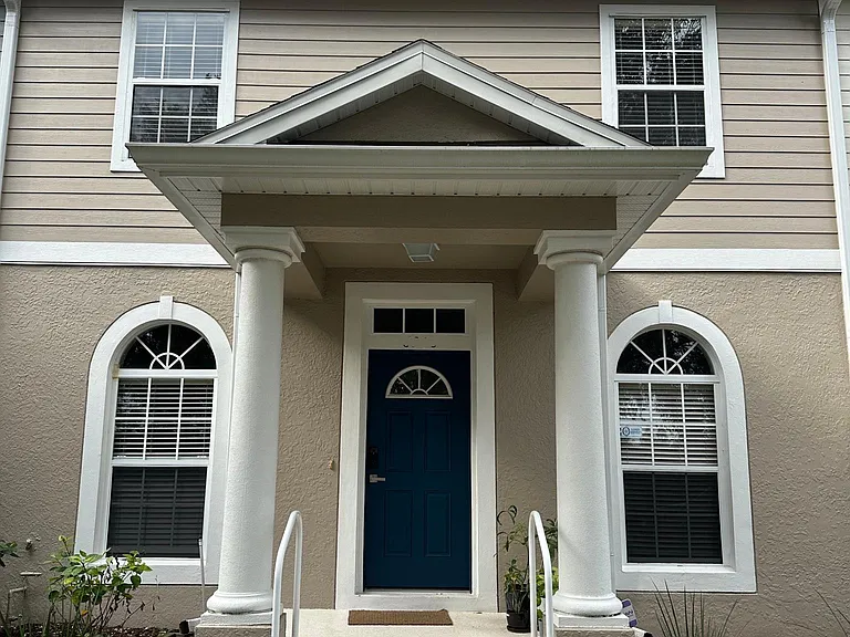 6308 Lake Smith Cir — Photo 1