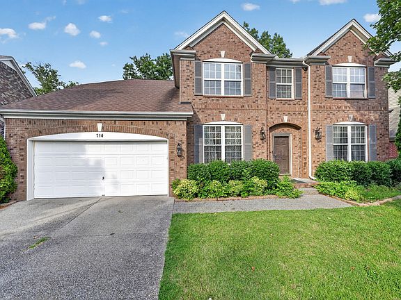 3rd image of 714 Crestmark Dr