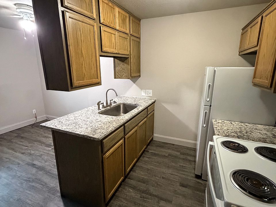 1st image of 1500 Black Hill Dr #3