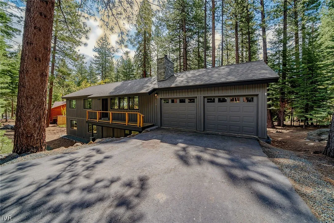 4 bed, 2.0 bath, 2400 sqft, $5,000 — Photo 1