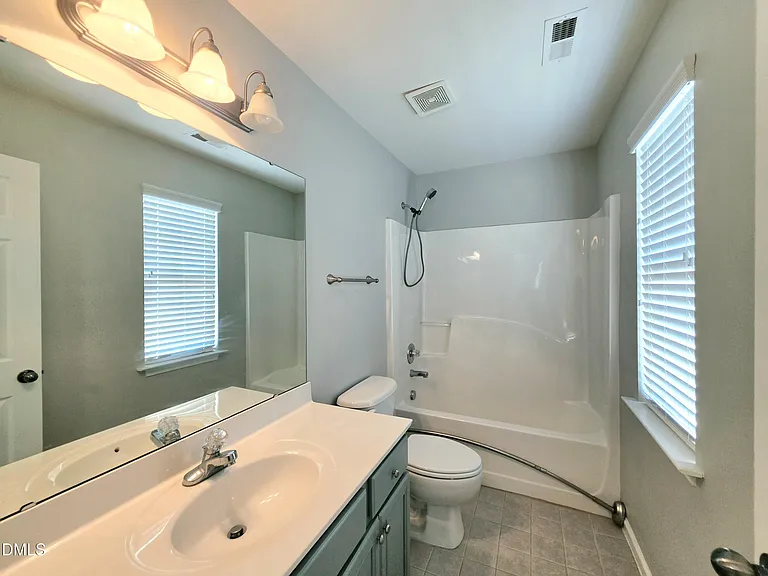 9716 Layla Ave — Photo 11