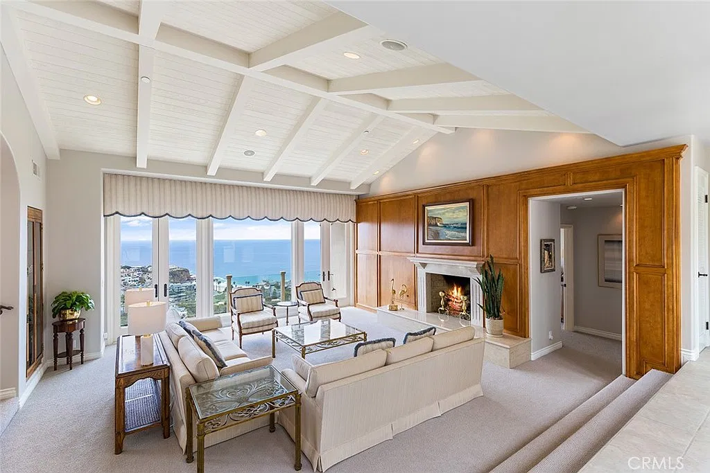 4 bed, 4.5 bath, 3779 sqft, $24,000 — Photo 3