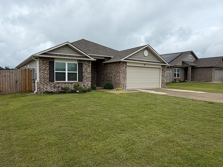 35 Kinley Brook Ln — Photo 3