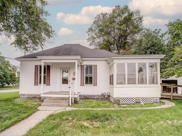 127 S Clinton St, Pittsfield, IL 62363