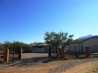 5750 E Wade Ln, Hereford, AZ 85615