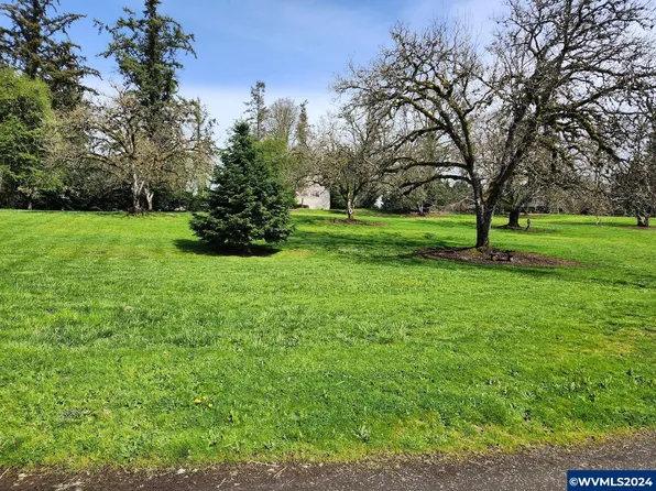 3660 NW Mariposa Dr, Albany, OR 97321