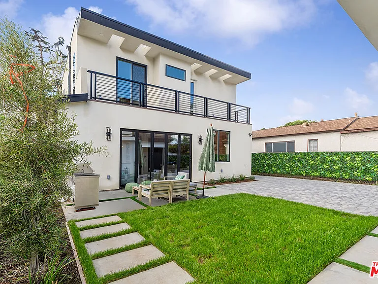 3932 Minerva Ave — Photo 34