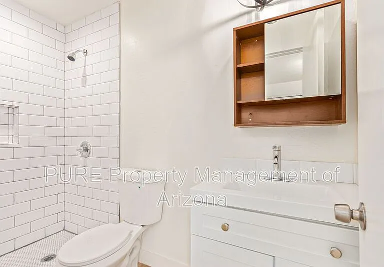 1538 W Fillmore St #B — Photo 11