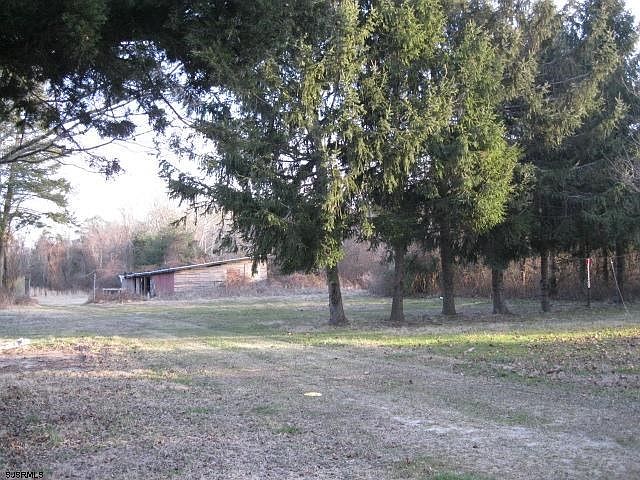 2nd image of 102 Leeds Point Rd