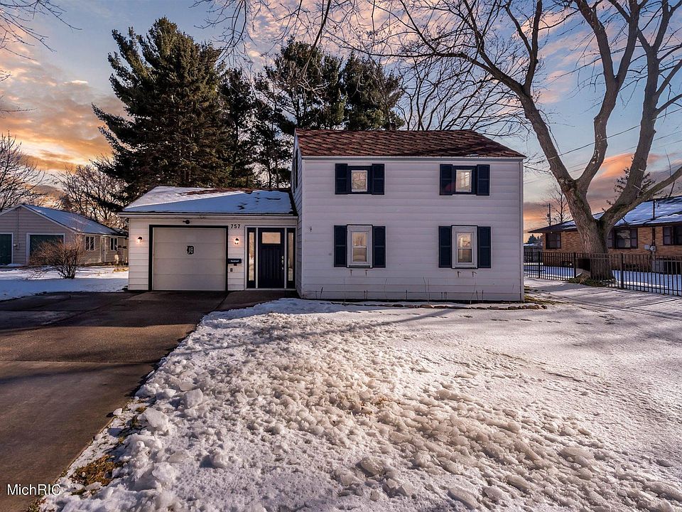 1st image of 757 Aster Ave