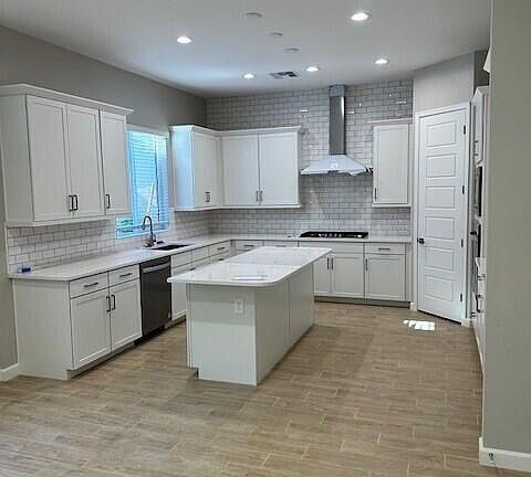 3rd image of 5135 E Campo Bello Drive