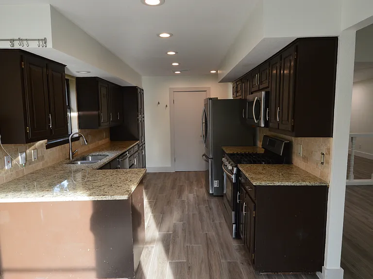 1722 Zimmerman Ln — Photo 25