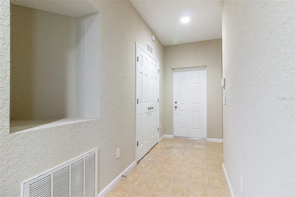 2 bed, 2.0 bath, 1490 sqft, $1,650 — Photo 4
