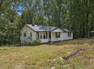 61 Brazzle Rd, Waverly, TN 37185