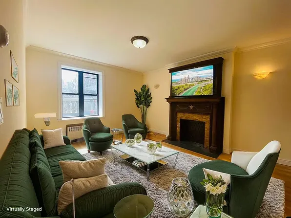 305 West 91st Street image 1 of 10