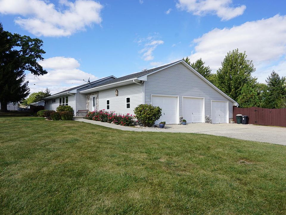 2nd image of 510 15th Ave