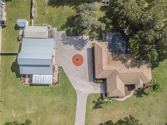 3rd image of 4225 Walyn Dr