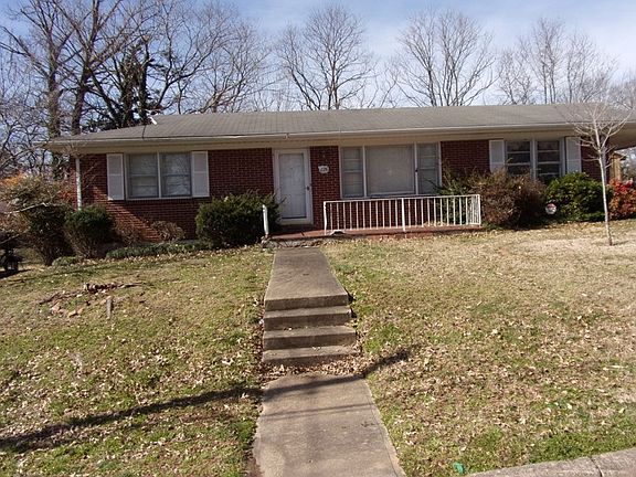 2nd image of 226 Kenmore Dr