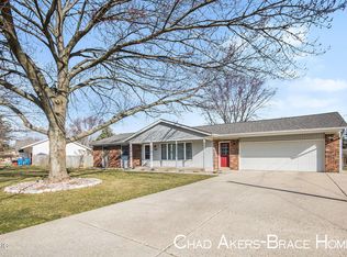 1487 Chipwood St, Jenison, MI 49428