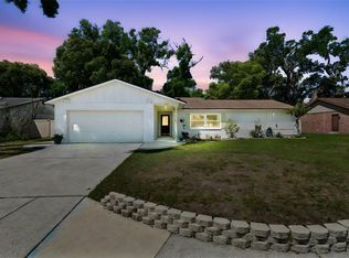 2505 Linden Tree St, Seffner, FL 33584