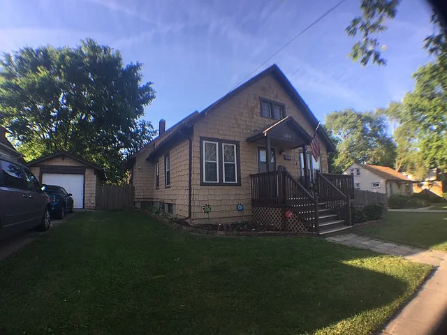708 Walnut Ave photo 1