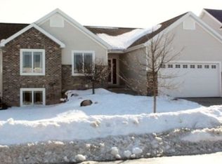 9423 White Fox Ln, Middleton, WI 53562