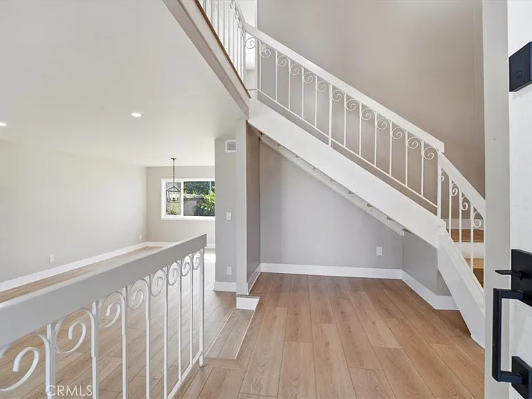 1613 Darcy Ave — Photo 3