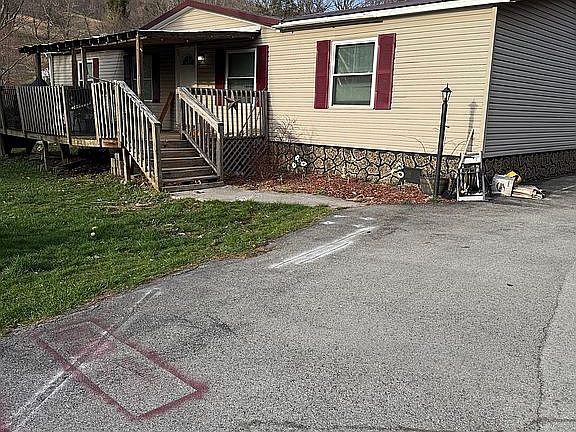 4th image of 2969 Pounding Mill Branch Rd